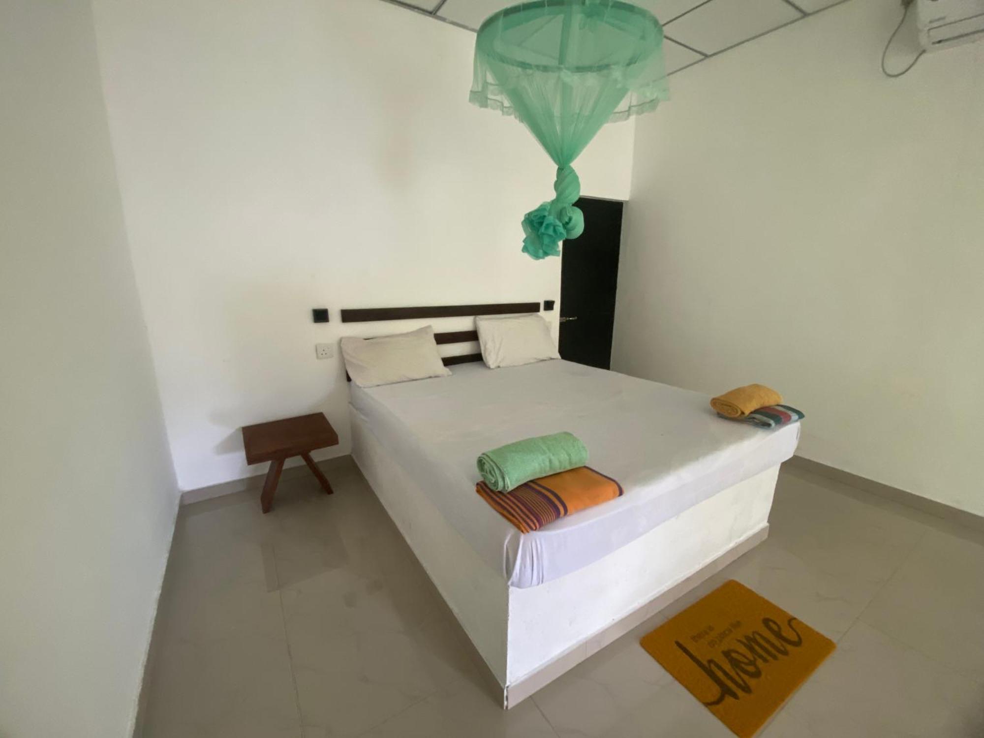 Paramount Safari Cottage Udawalawe Esterno foto