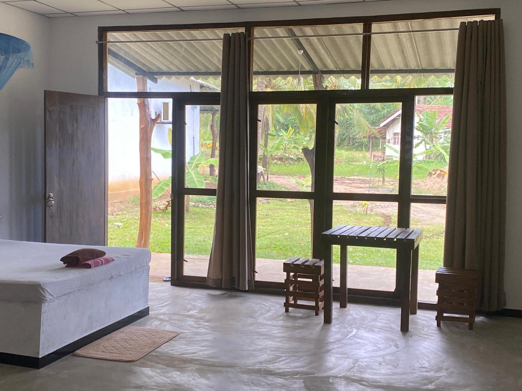 Paramount Safari Cottage Udawalawe Esterno foto